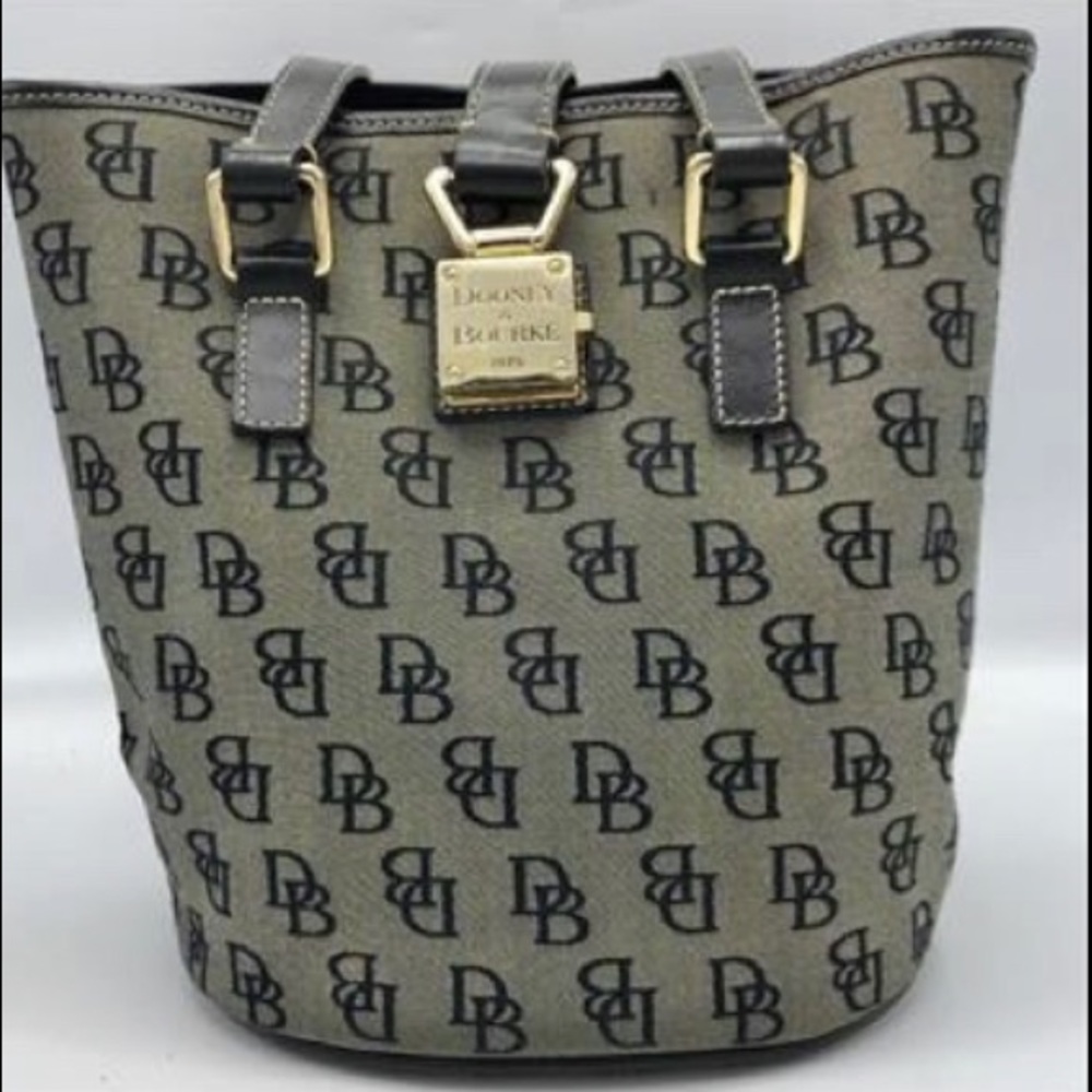 Dooney & Bourke Shoulder Bag